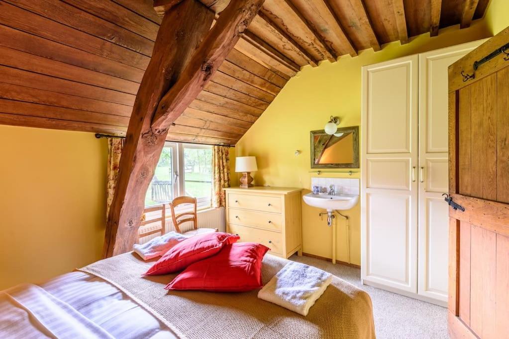 Prachtig Vrijstaand Familiehuis Op Groot Perceel Scherpenzeel  Exterior foto