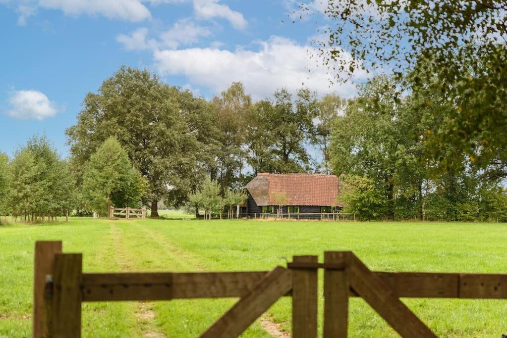 Prachtig Vrijstaand Familiehuis Op Groot Perceel Scherpenzeel  Exterior foto