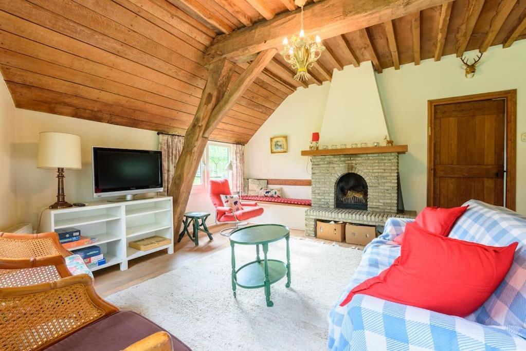 Prachtig Vrijstaand Familiehuis Op Groot Perceel Scherpenzeel  Exterior foto