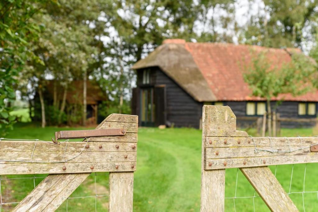 Prachtig Vrijstaand Familiehuis Op Groot Perceel Scherpenzeel  Exterior foto