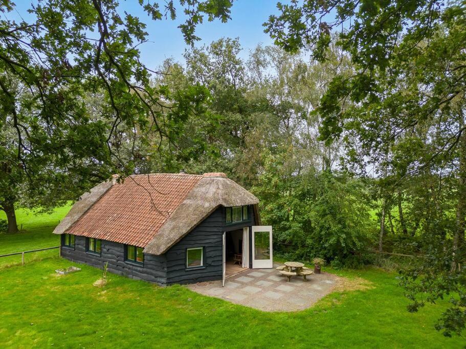 Prachtig Vrijstaand Familiehuis Op Groot Perceel Scherpenzeel  Exterior foto